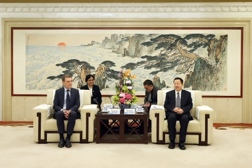 周乃翔會(huì)見(jiàn)貝卡爾特集團(tuán)首席執(zhí)行官柯逸夫